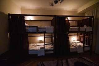 Хостелы Friendship Hostel & Tours Ереван Кровать в общем номере для женщин с 4 кроватями-4
