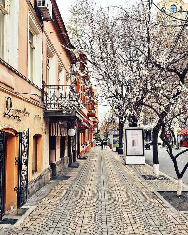 Хостелы Friendship Hostel & Tours Ереван-18