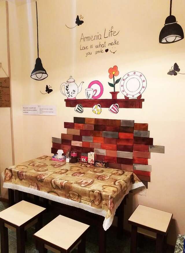 Хостелы Friendship Hostel & Tours Ереван-33
